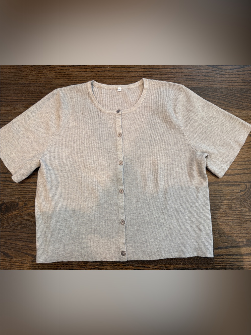 Women’s Light Gray Short-Sleeve Button Cardigan